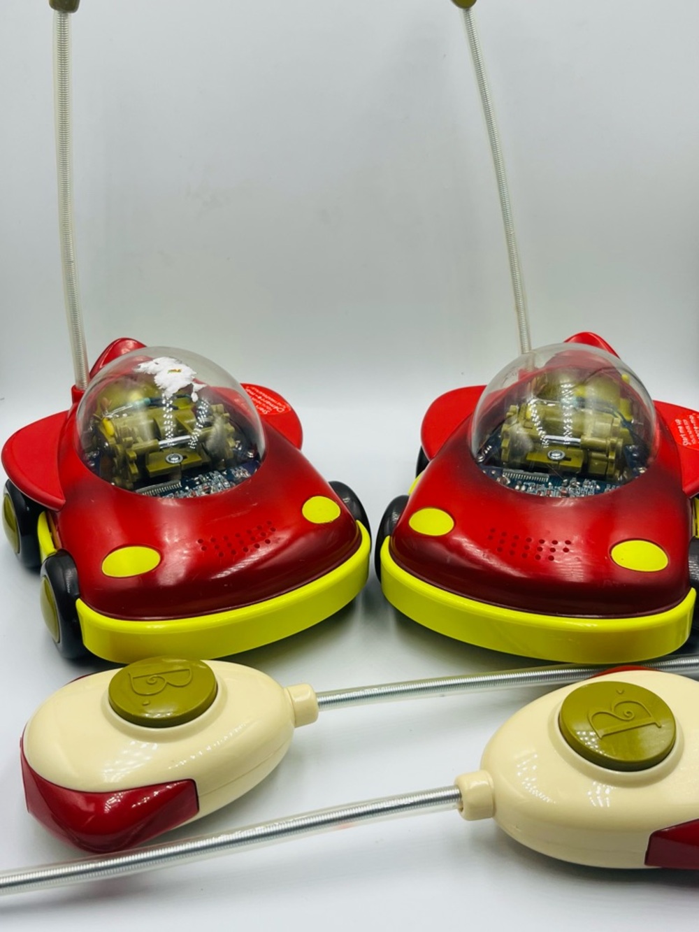B. Toys by Battat UFWhoa! Space Car – Light-Up Remote Control Toy (Lot of 2)